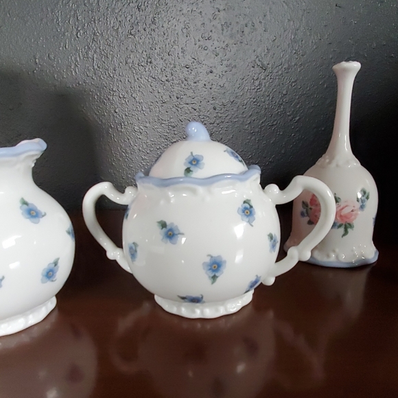 Applause Sugar & Creamer Set - Picture 5 of 5